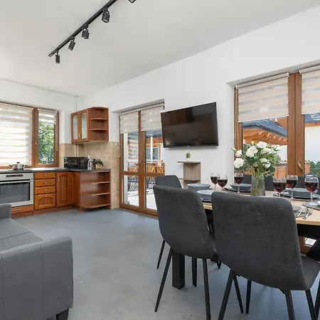 Blisko Centrum W Zakopanem By Renters Apartman *