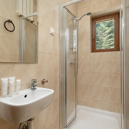 Blisko Centrum W Zakopanem By Renters Apartman *